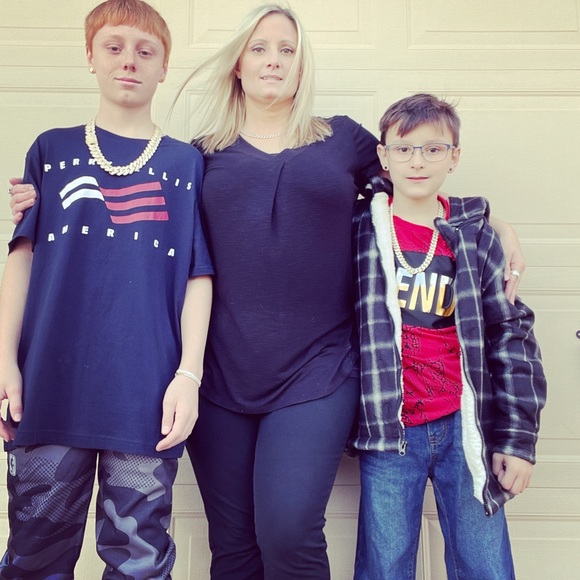 Meet your Posher, Cassie - Picture 4 of 8